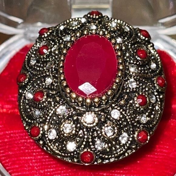NWT Costume jewelry Turkish Victorian game of thrones dark red ring - Picture 1 of 13